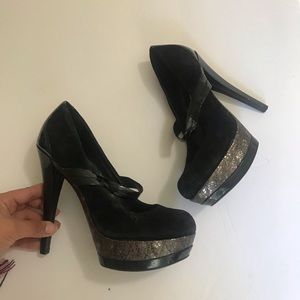 Jessica Simpson heels